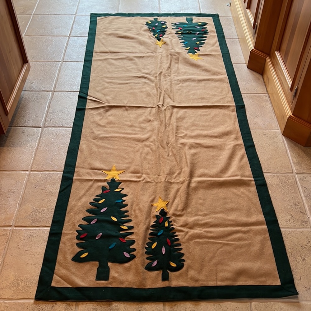 Store Display Christmas Table Cover